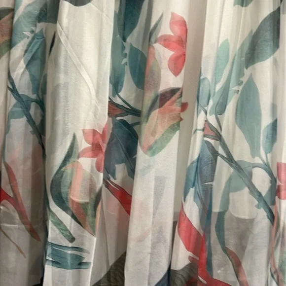 Chic Wish floral skirt - white with blue and coral - Picture 2 of 4